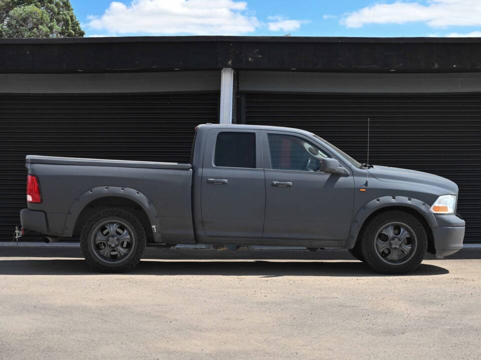 Imagen 2/50 de Dodge Ram 1500 (2011)