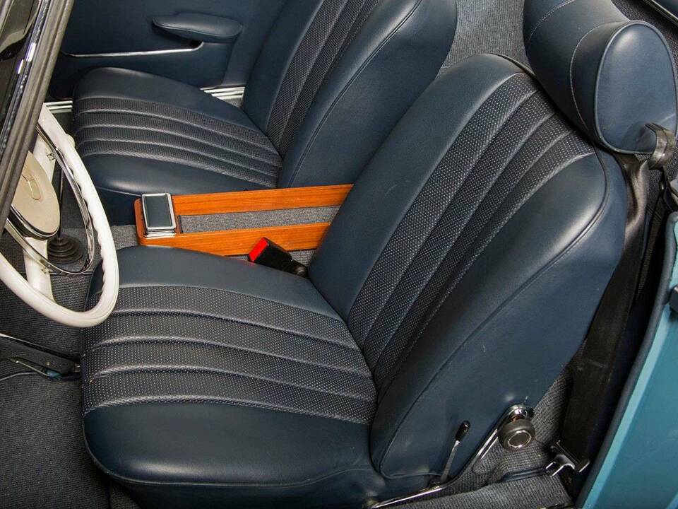 Imagen 33/44 de Mercedes-Benz 230 SL (1965)