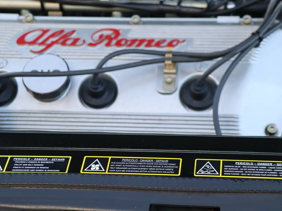 Imagen 49/50 de Alfa Romeo 164 3.0 V6 Quadrifoglio (1991)