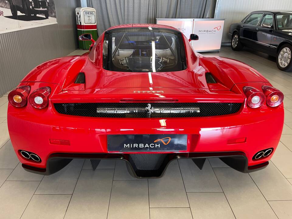 Immagine 11/24 di Ferrari Enzo Ferrari (2004)