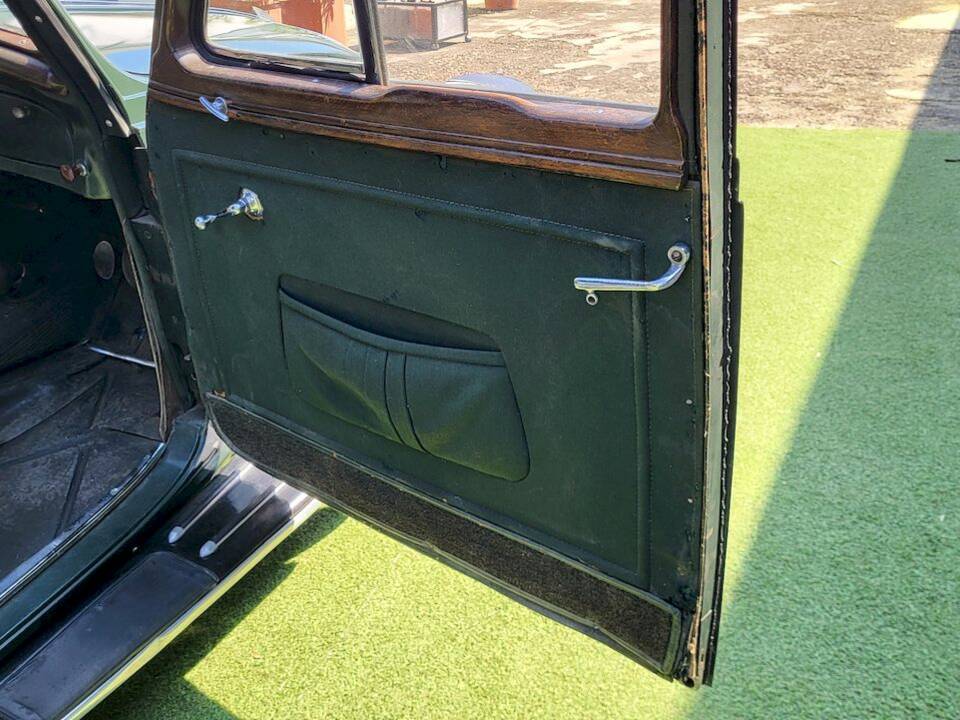 Image 39/75 of FIAT 1500 (1937)
