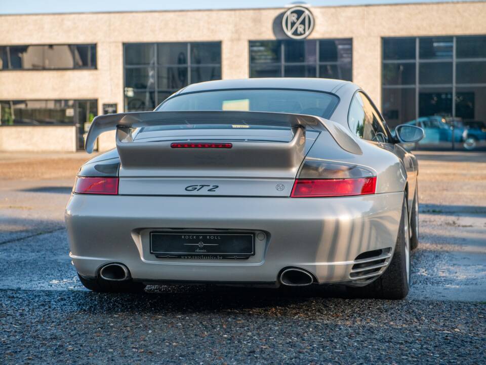 Bild 19/37 von Porsche 911 GT2 (2003)