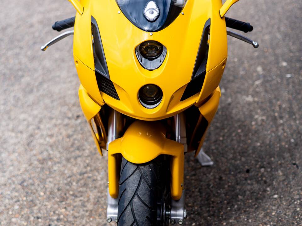 Immagine 3/30 di Ducati DUMMY (2004)