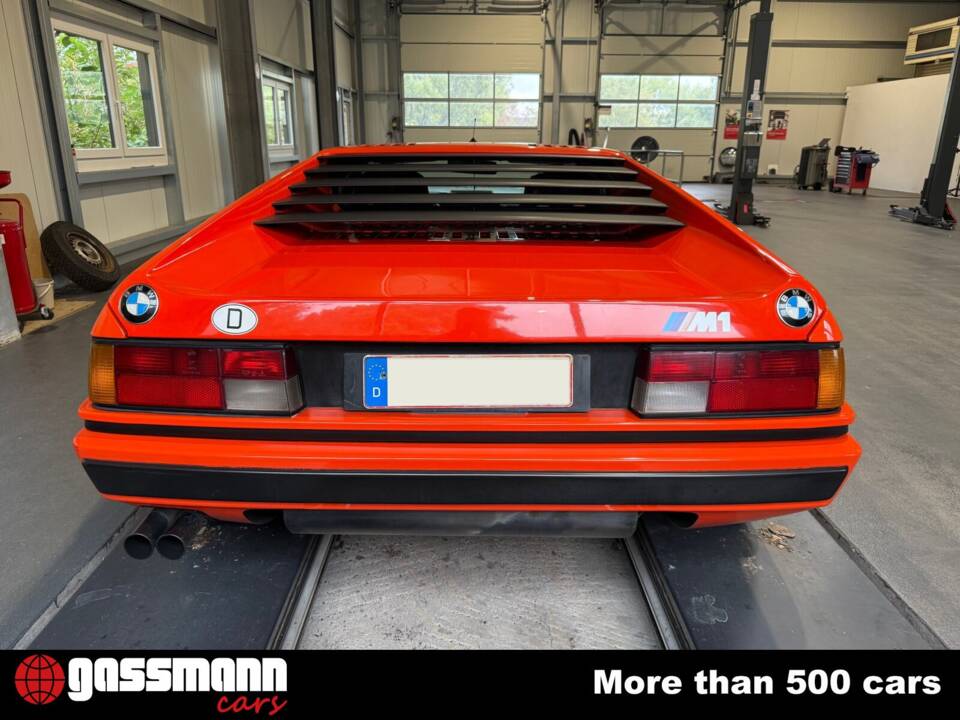 Image 7/15 of BMW M1 (1981)