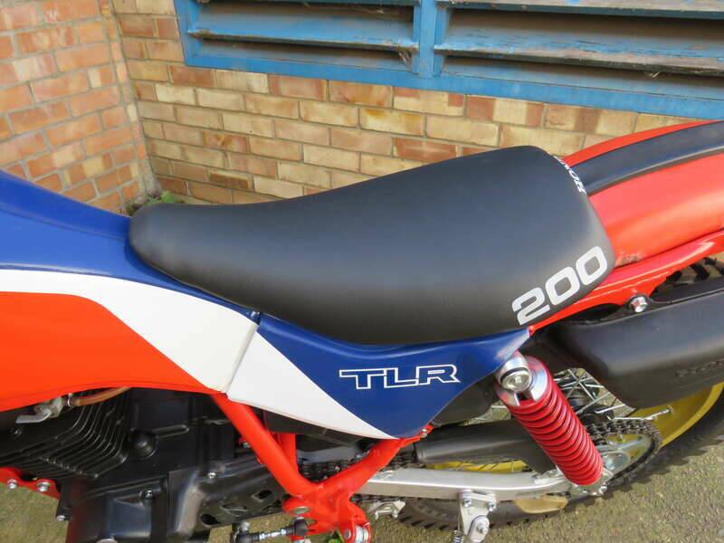 Bild 16/38 von Honda DUMMY (1983)