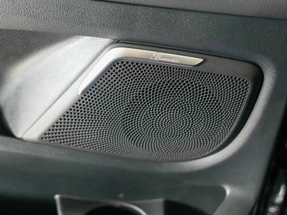 Image 7/35 of Mercedes-Benz V 300 d 4MATIC (2025)