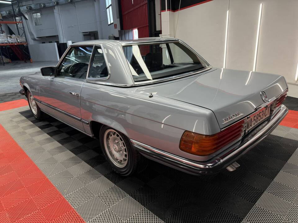 Image 5/8 de Mercedes-Benz 280 SL (1900)