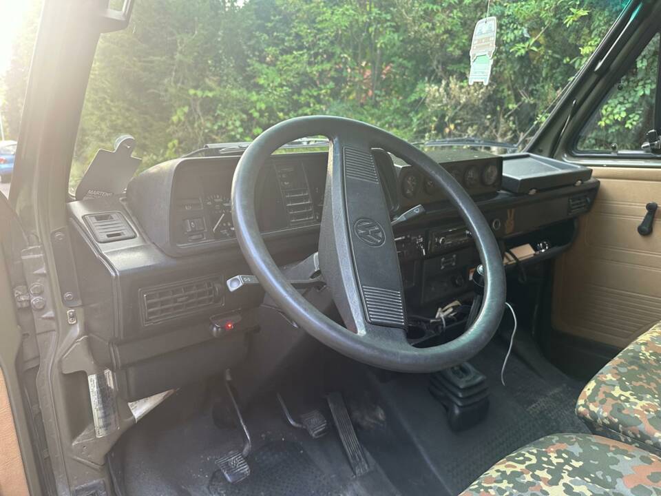 Imagen 11/15 de Volkswagen T3 Doppelkabine 1.6 TD (1991)