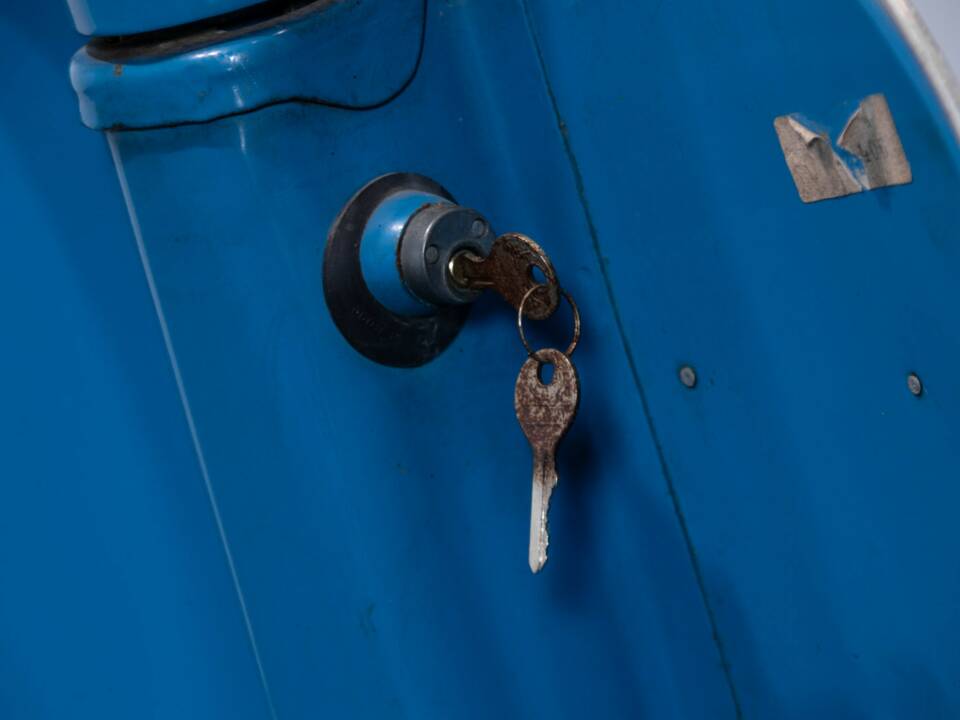 Bild 9/50 von Piaggio Vespa 50 Special (1979)