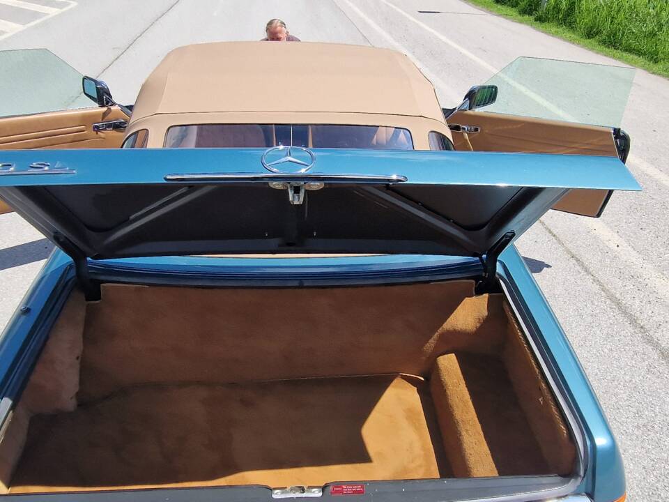 Image 28/53 de Mercedes-Benz 560 SL (1986)