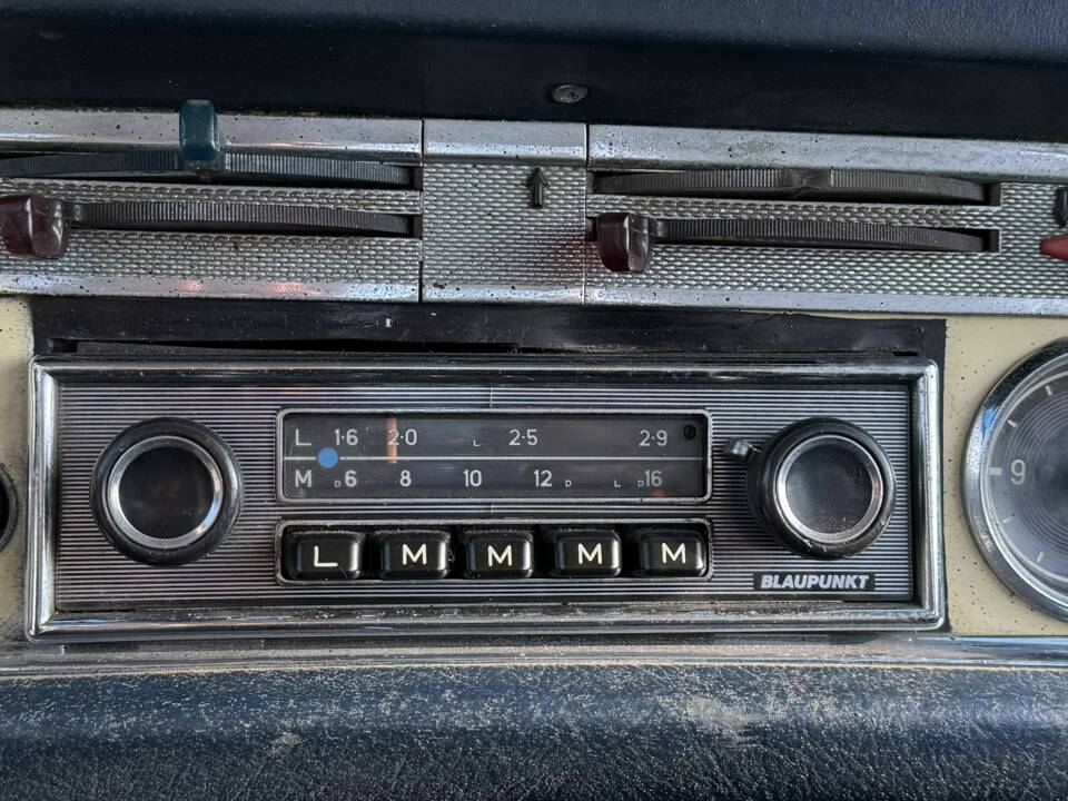 Image 18/31 de Mercedes-Benz 250 SL (1967)