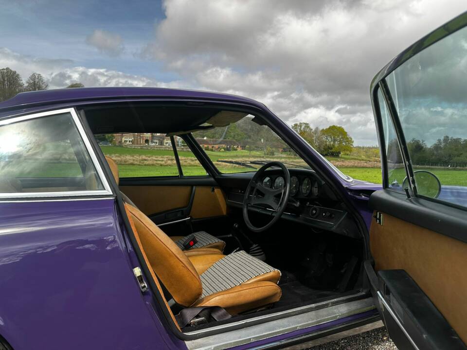 Image 11/34 of Porsche 911 2.4 T (1973)