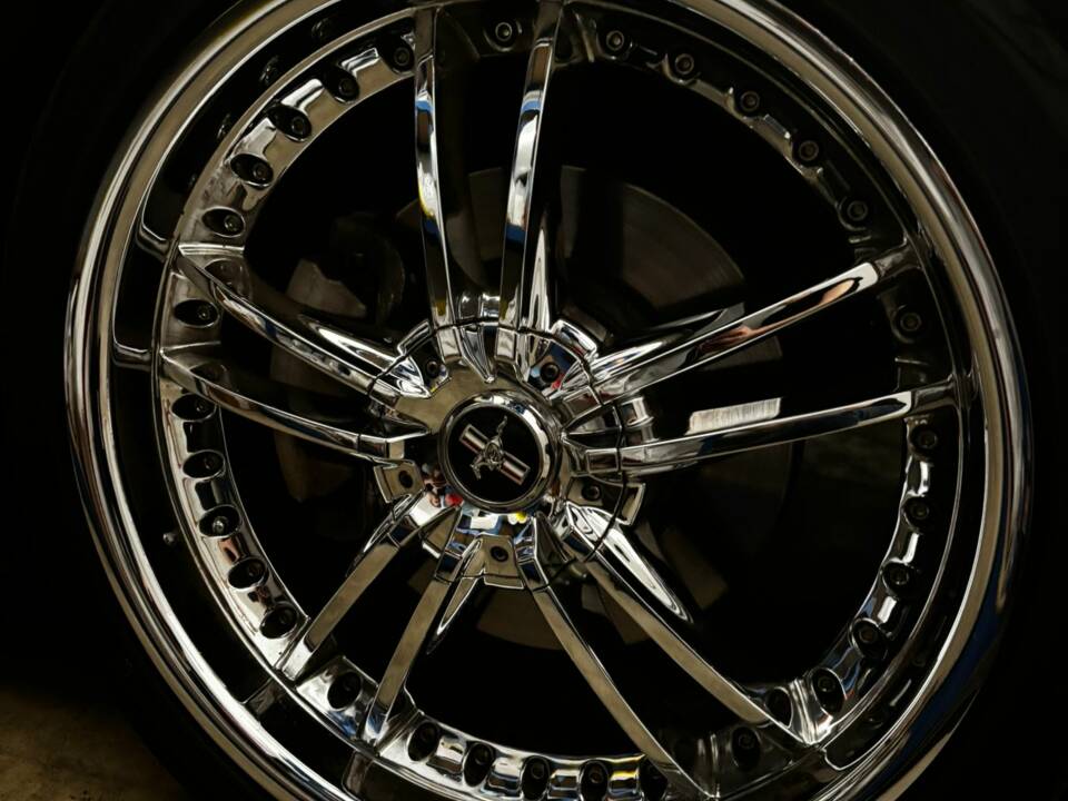 Image 55/60 of Ford Mustang GT (2005)