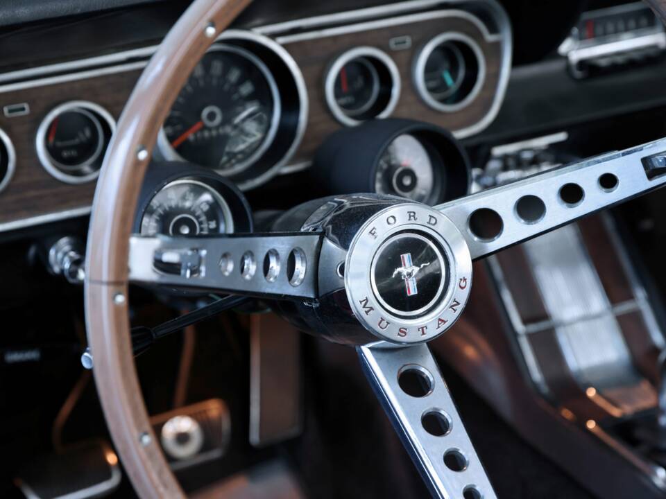 Immagine 28/50 di Ford Mustang 289 (1965)