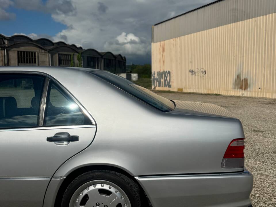 Immagine 8/15 di Mercedes-Benz S60 AMG (1994)