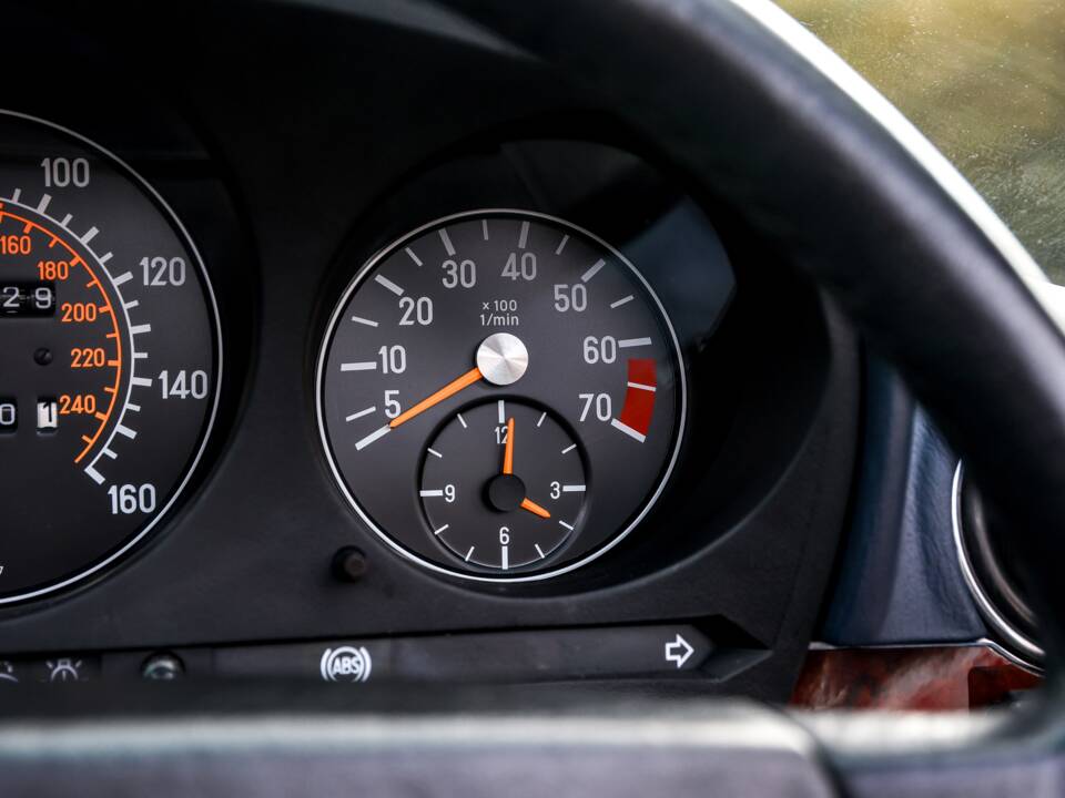 Afbeelding 27/50 van Mercedes-Benz 300 SL (1989)