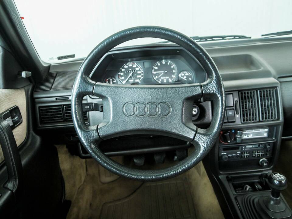 Image 8/41 of Audi 100 - 2.0 TD (1986)
