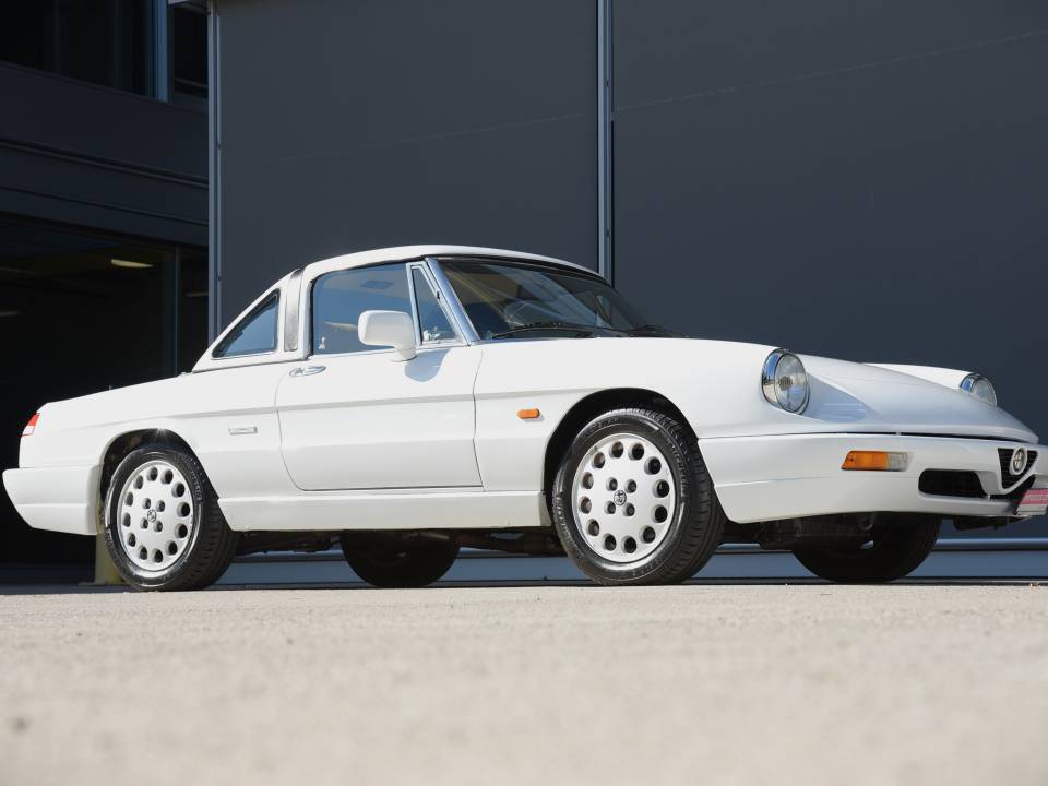Image 20/22 of Alfa Romeo 2.0 Spider (1991)