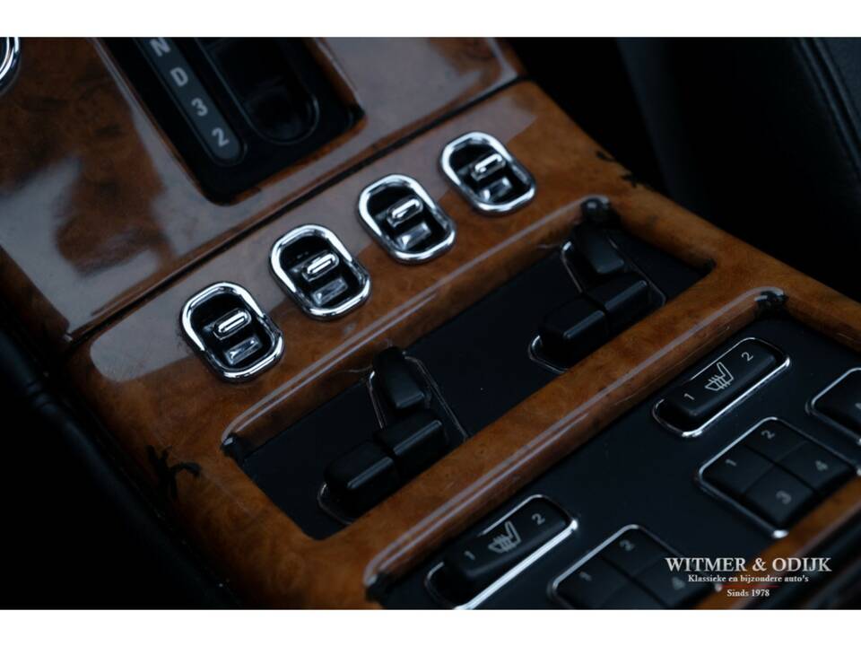 Immagine 13/26 di Bentley Arnage Red Label (2001)