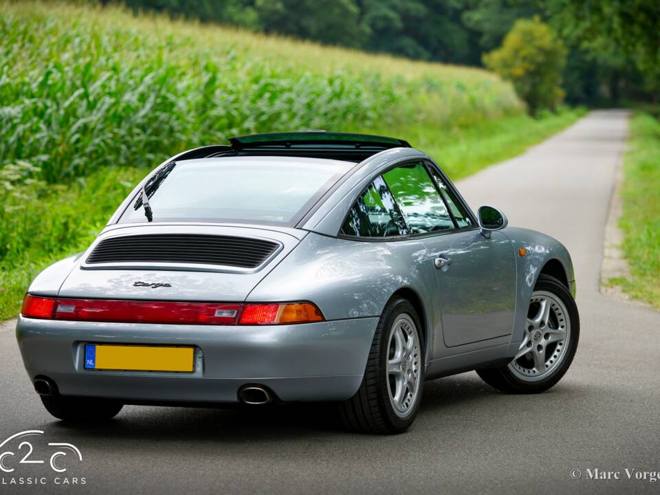 Image 57/63 of Porsche 911 Carrera (1996)