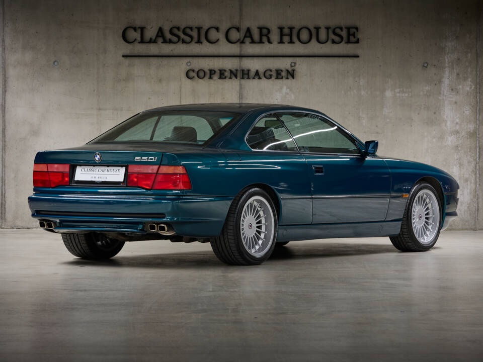 Image 4/81 de BMW 850i (1991)