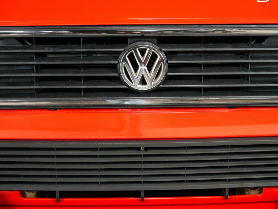 Afbeelding 34/50 van Volkswagen T3 Caravelle 1.6 TD Syncro (1991)