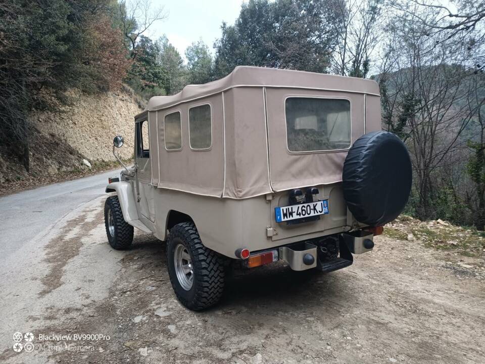 Image 4/6 of Toyota Land Cruiser FJ 43 (1975)