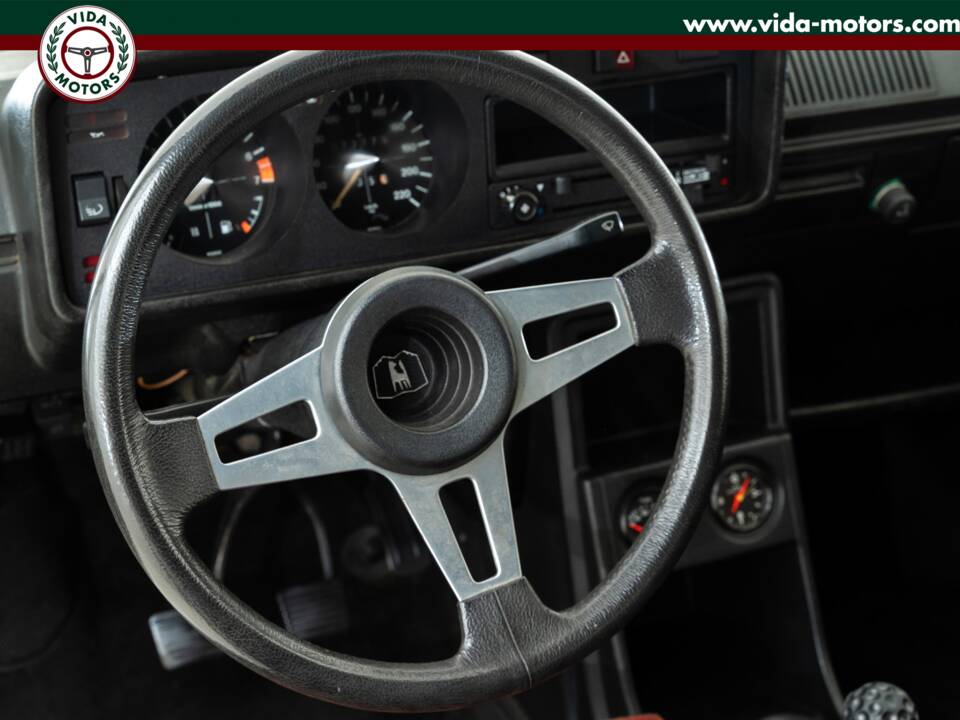 Bild 8/15 von Volkswagen Golf I GTI 1.6 (1979)