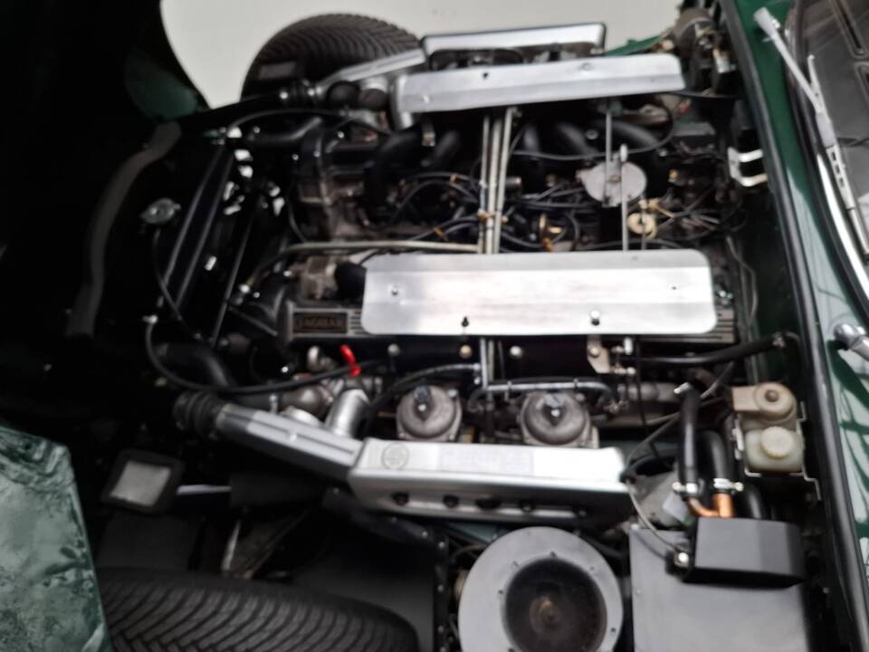 Image 29/29 de Jaguar Type E V12 (1975)