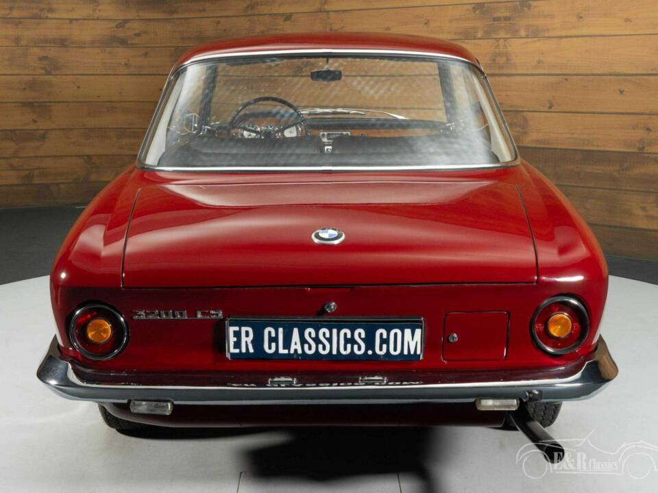 Image 14/19 of BMW 3200 CS (1965)