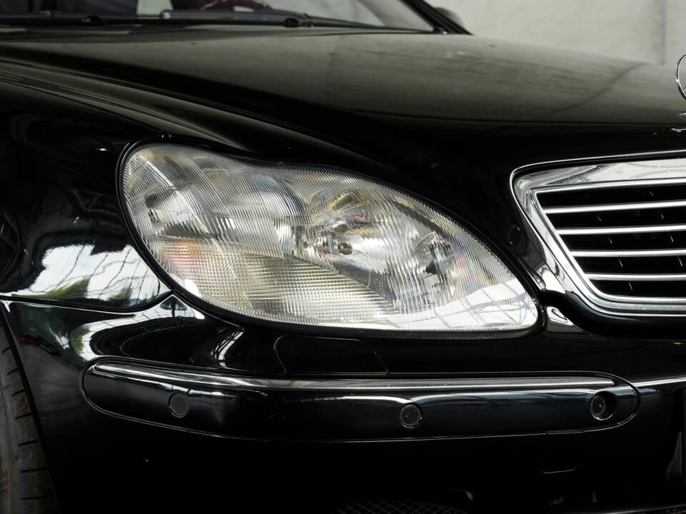 Bild 18/50 von Mercedes-Benz S 600 L (2001)