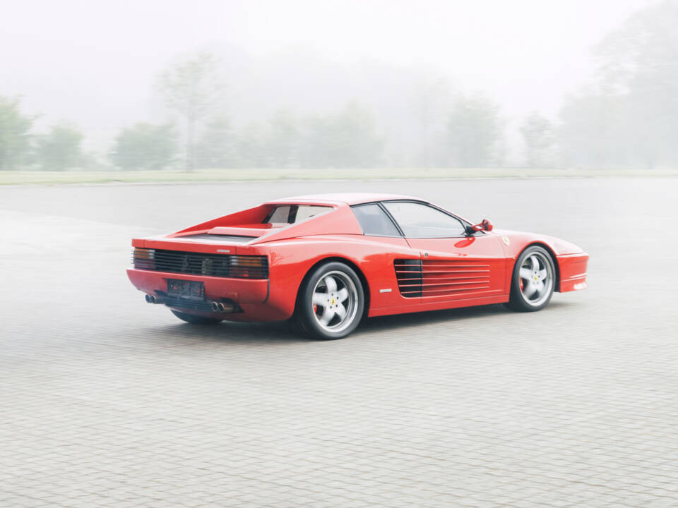 Image 32/32 of Ferrari Testarossa (1991)