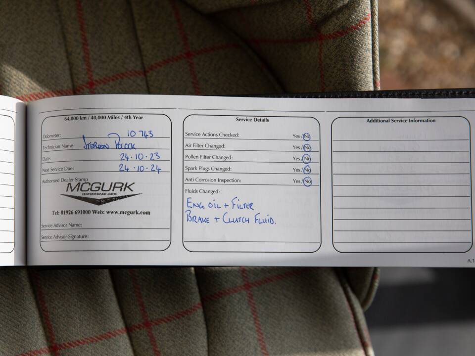 Bild 77/85 von Aston Martin V12 Vantage AMR Roadster (2018)