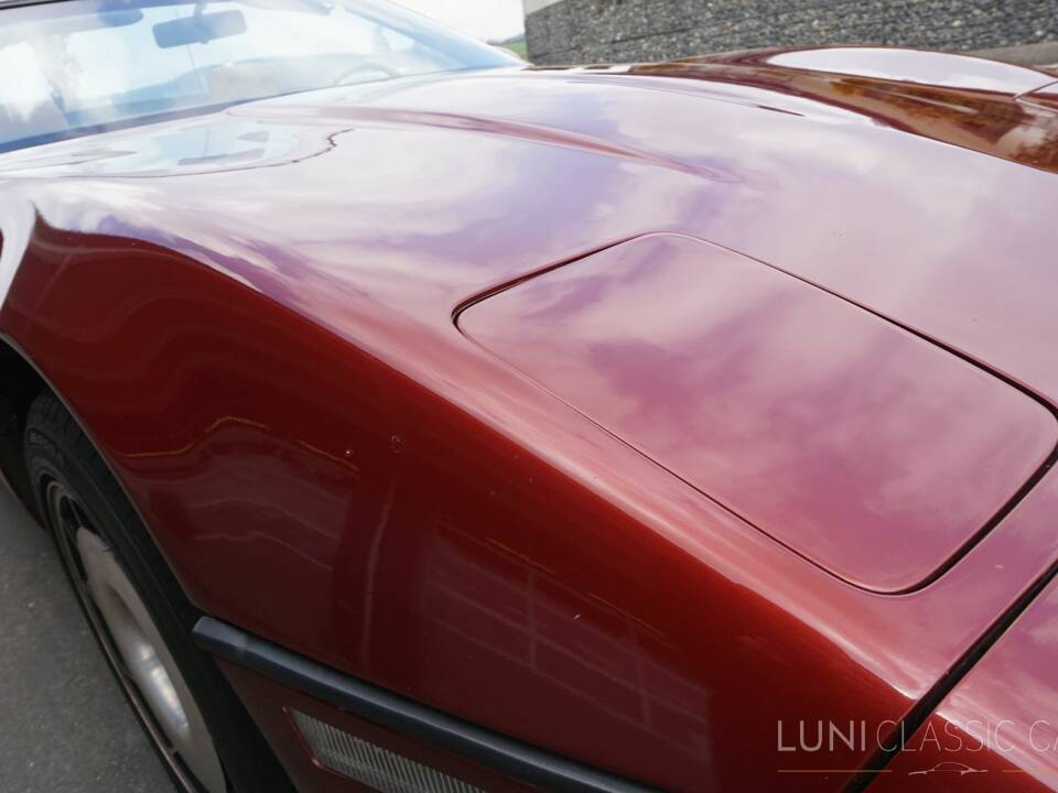 Afbeelding 27/45 van Chevrolet Corvette Convertible (1988)