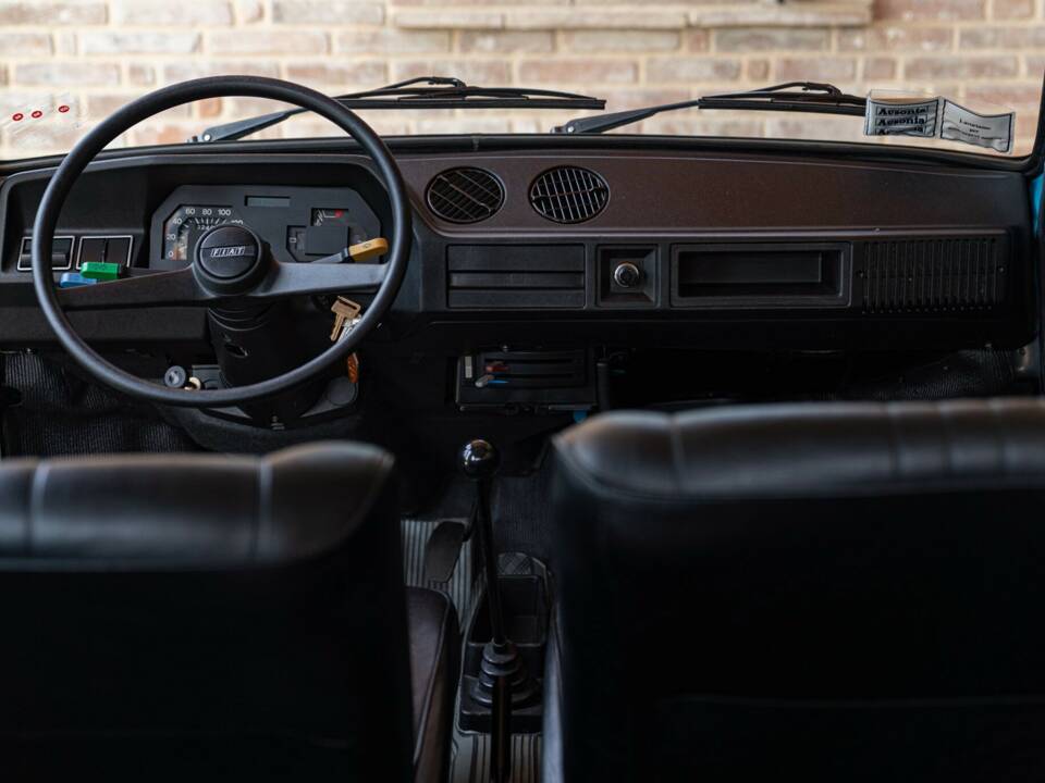 Immagine 45/50 di FIAT 127 (1977)
