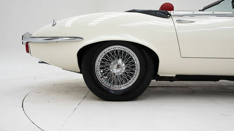 Image 15/15 de Jaguar Type E V12 (1973)