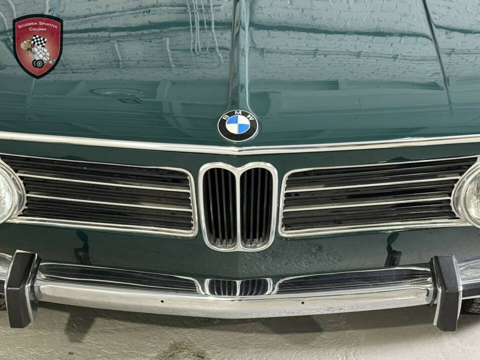 Immagine 55/89 di BMW 2002 tii Touring (1973)