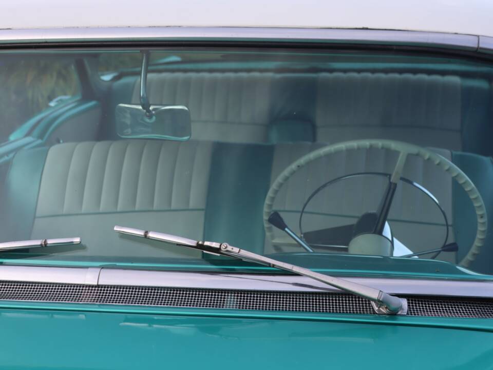 Image 44/50 of Buick 60 Century Riviera (1955)