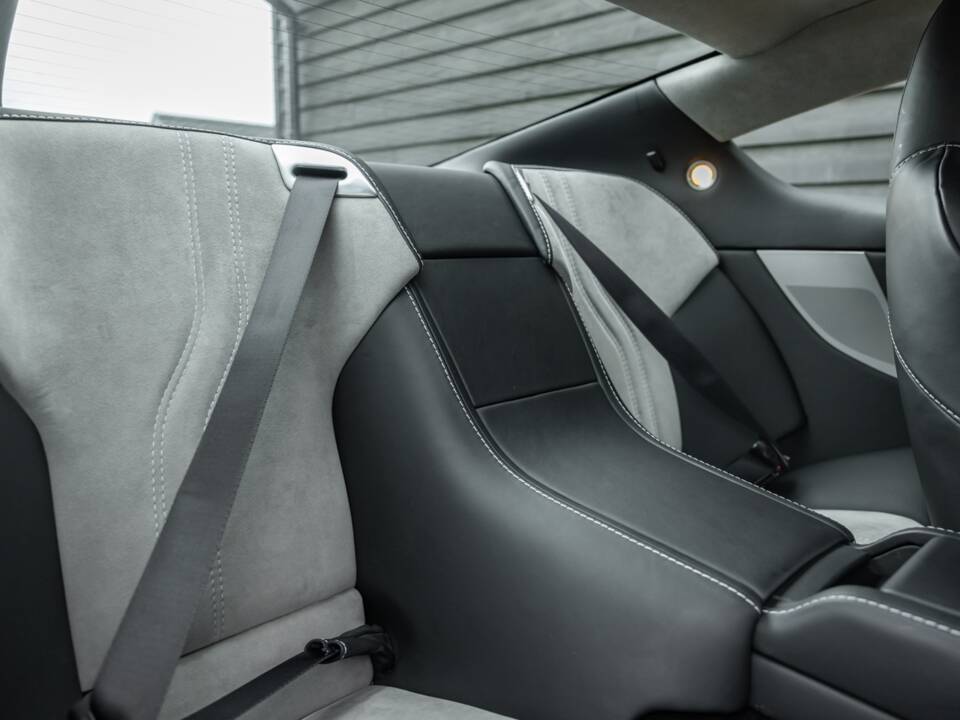 Bild 11/56 von Aston Martin DBS (2010)