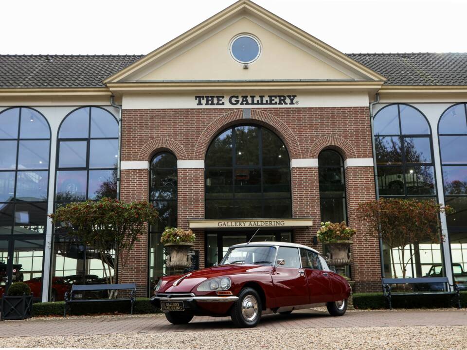 Image 8/50 de Citroën DS 21 (1971)