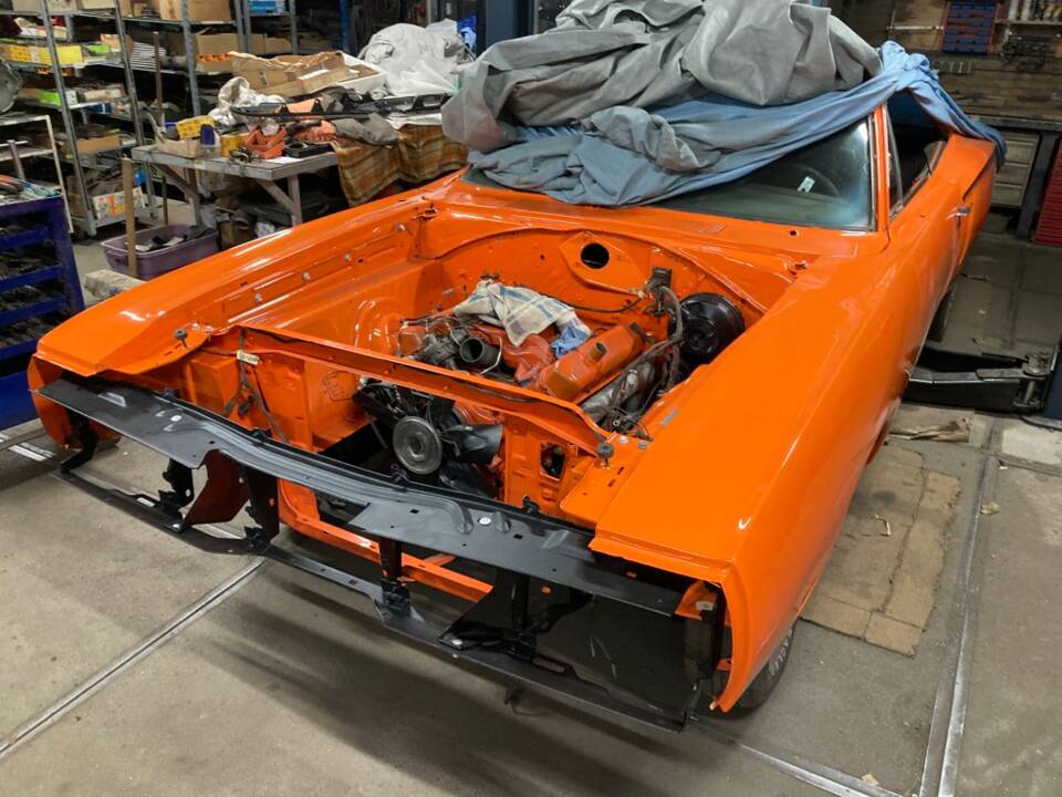 Image 17/29 of Dodge Coronet Super Bee (1970)