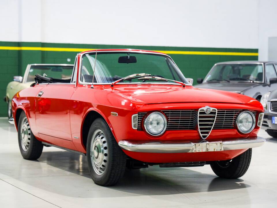 Image 1/58 of Alfa Romeo Giulia 1600 GTC (1965)
