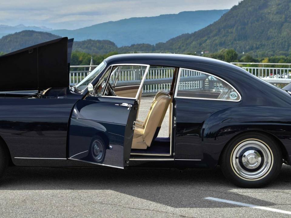 Image 15/50 of Bentley S 1 Continental (1956)