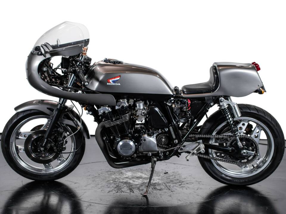 Imagen 1/27 de Honda CB 900 F Bol d'Or (1982)