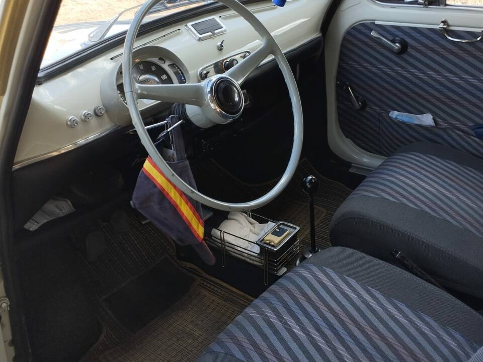 Bild 9/11 von SEAT 600 E (1972)