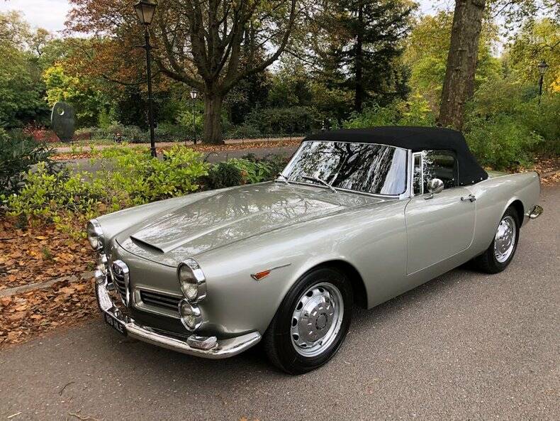 Bild 16/50 von Alfa Romeo 2600 Spider (1964)