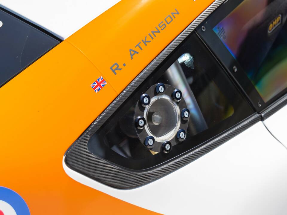 Bild 40/50 von Aston Martin V8 Vantage (2010)