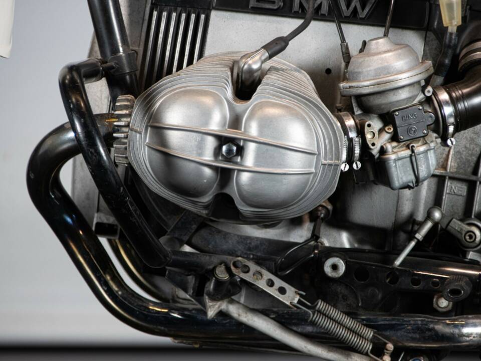 Image 22/50 of BMW R 65 GS (1989)