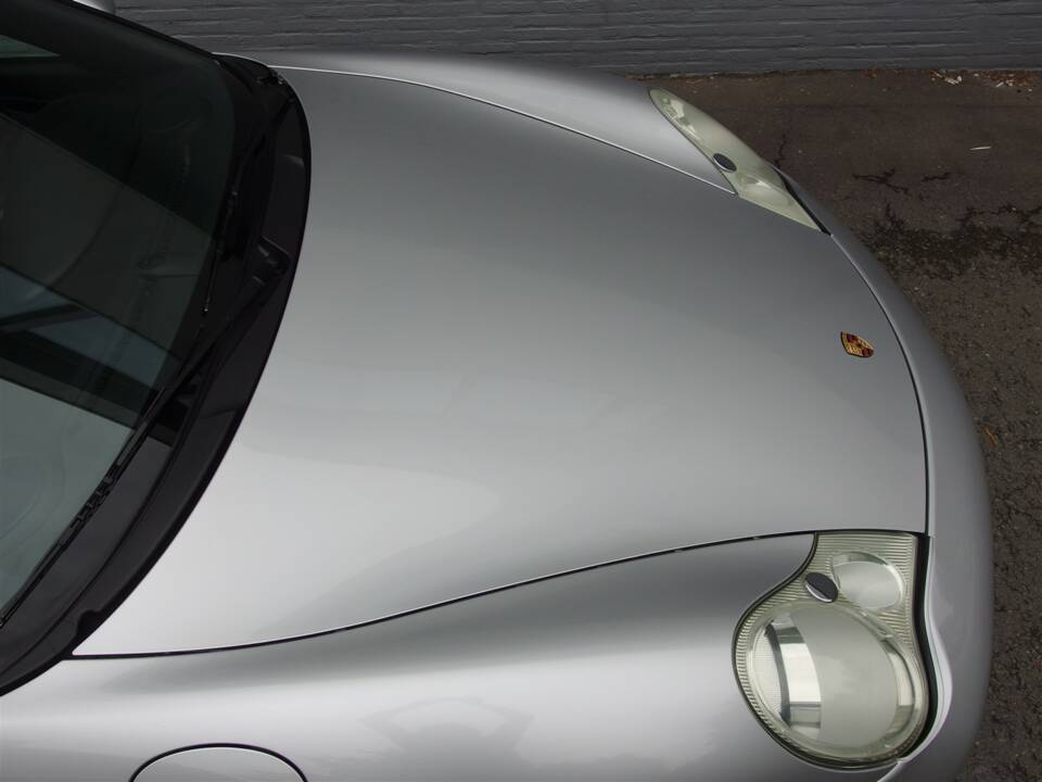 Bild 11/100 von Porsche 911 Carrera 4S (2002)