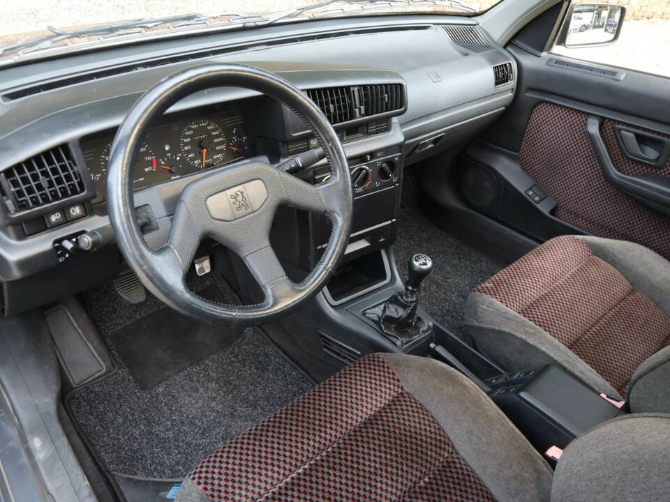 Bild 3/50 von Peugeot 405 Mi16 (1990)